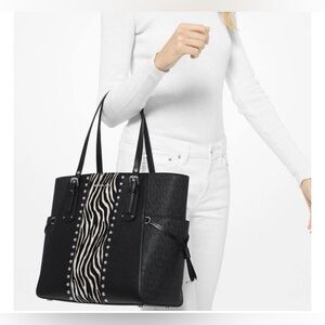 NWT Michael Kors Voyager Tote
